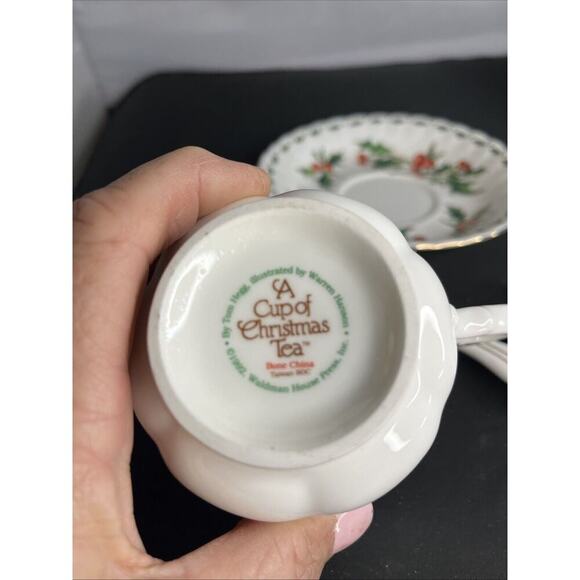 Vintage 1992 Waldman House Teacup,Saucer & Tea Bag CUP OF CHRISTMAS TEA Tom Hegg - Picture 8 of 11